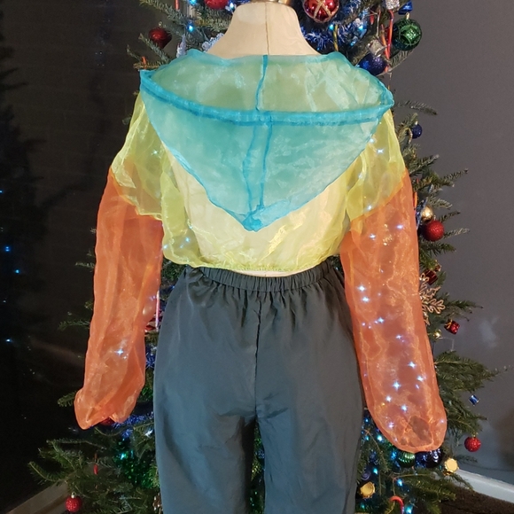 Top - Picture 4 of 5